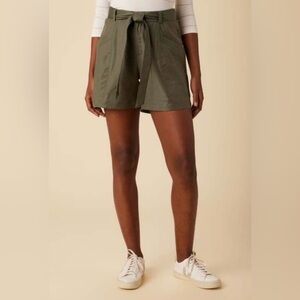 NWT Amour Vert Milo Femme Fête Short - Calla Green - Size Small